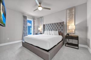 Snug Condo Near Disney With Resort & Waterpark Access - B49-217