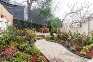 Tomtom Terrace & Garden Apartments