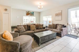 Pet Friendly! Townhome with Pool in ChampionsGate