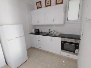 Mikis 1 Bedroom near the Beach and City Center