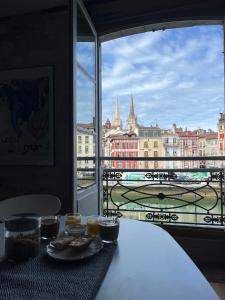 Bayonne centre Grand appartement sur les quais