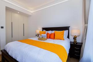 Serene stays by Remi