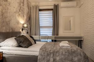 Stylish Apartment with Balcony and Garage Mokotów