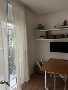 Um cantinho no coração do Leblon-Dias Ferreira