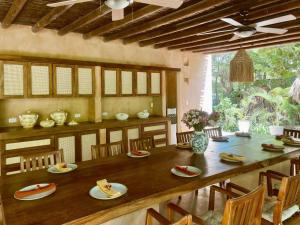 Stunning 6BR Beachfront Villa in Rosario