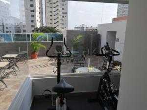 Enjoy your vacation in this beautiful 9th floor Suit