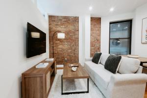 Spacious 3BR Upper West Side Apt - Steps from Central Park