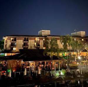 Life Resort energizante com vista encantadora do lago