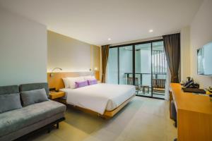 The Lunar Patong