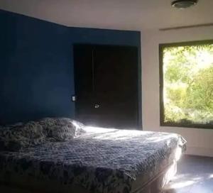 Casa quinta con jardín y pileta