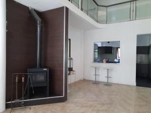 Casa quinta con jardín y pileta