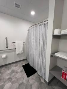 410 Modern Brand New Studio Apartment
