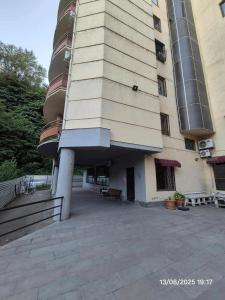 Big Appartment In Vake For Living Or Office work