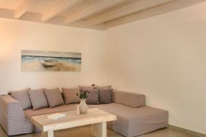 Marina by Vintage Travel