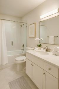 Marina Del Rey Steps to the Sand - Few Minutes From The Venice Beach