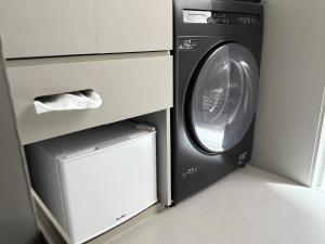 New Open "Upside Down-Shibuya"