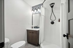 Adelynn Studio - Spanish Style in Hip Kerns