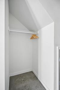 Adelynn Studio - Spanish Style in Hip Kerns