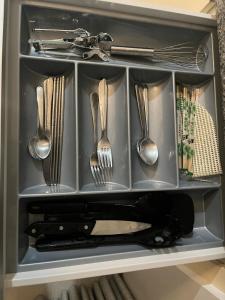 Modern condo 3 min walk to Ayala in Cebu business Park Near IT park