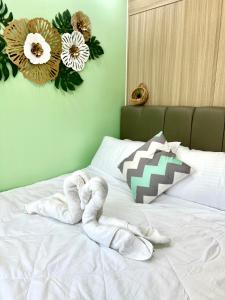 Condo Room Apartment in Mall of Asia Complex Pasay City - Near Airport