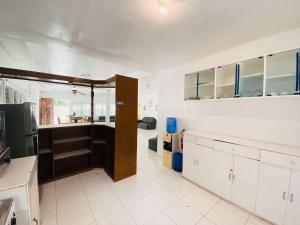 Luna Oslob Travellers Inn - Rest House