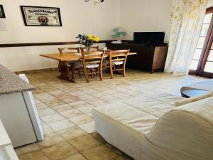 Apartment in Tuscany with Pool and Garden