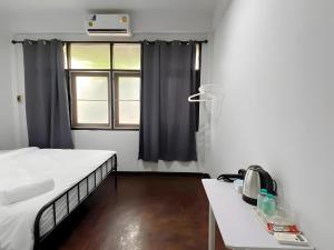 BAO The Giant Swing - เสาชิงช้า ศาลเจ้าพ่อเสือ 1