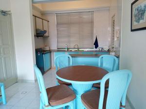 Costa Mahkota Two Bedroom With Balcony , Mahkota Hospital , Parade , Pahlawan