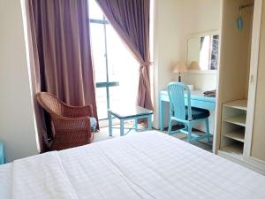 Costa Mahkota Two Bedroom With Balcony , Mahkota Hospital , Parade , Pahlawan