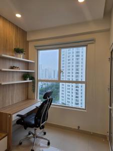 Spacious & Elegant Loft