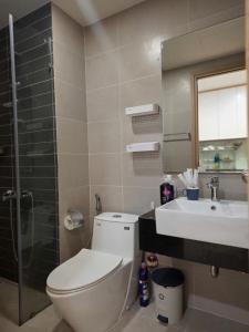 Spacious & Elegant Loft