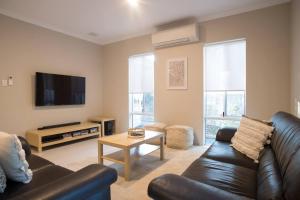 Parkview - Coastal Comfort by the National Park