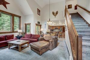 Private Townhome Close to Ski Back and Hot Tub townhouse