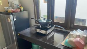 Canal hut 2 - Chaloklum