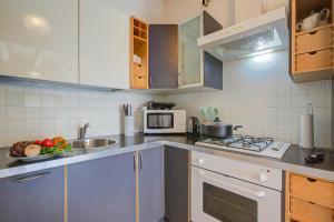 Eden House - Terrace & View Lake - Happy Rentals