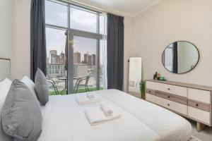 Modern 1BHK Apartment in Pantheon JVC by Czechin