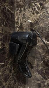 An elegant Cozy Studio with Separated Seating area Alyasmeen استديو بتصميم انيق ومريح و صالة جلوس منفصله في الياسمين