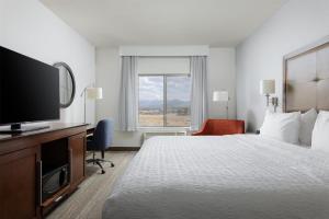 Hampton Inn & Suites Palmdale
