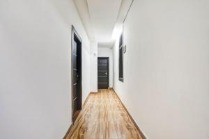 Hotel Twamev Couple Friendly Laxmi Nagar