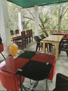 Apricot Cafe and Restaurant Shapa