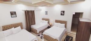 Alaaeldein Golden Pyramids