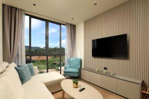 New 1 bdr Apartment near Layan beach C610