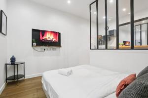 Elegant bright studio in prestigious 7th arrondissement