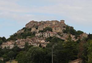 Le Pigeonnier de Lacalm GÎTE