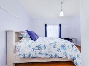 Beachfront Escape Relaxing Getaway in Batehaven