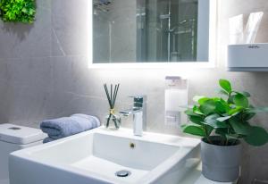 dusit D2 Garden Bliss Pool Gym WiFi