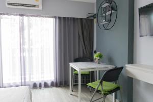 dusit D2 Garden Bliss Pool Gym WiFi