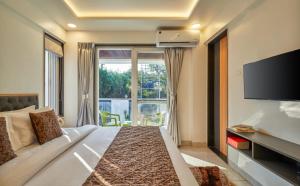 Drizzle Resort with Swimming pool Near Maapro Garden