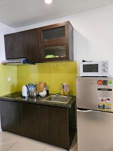 Charming & Bright Apartment