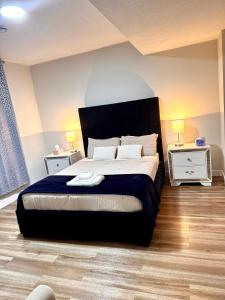 Homey Basement Suite by Gaudi